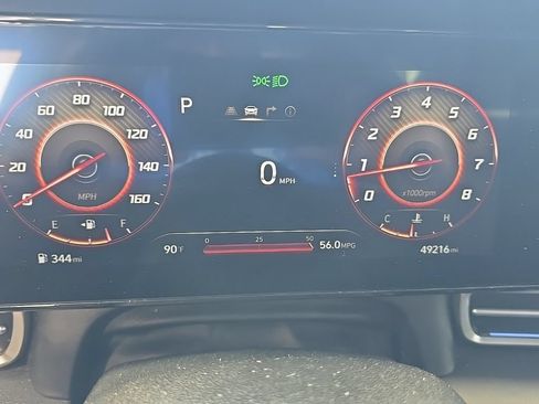 Used 2024 Hyundai Elantra SEL FWD image 2