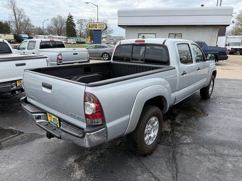 Used 2012 Toyota Tacoma 4x4 Double Cab w/ SR5 Pkg image 6