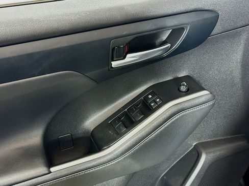 Certified 2022 Toyota Highlander XLE image 19