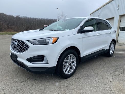 Used 2024 Ford Edge SEL image 7