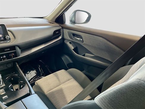 Used 2023 Nissan Rogue SV image 21