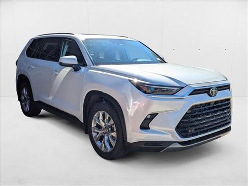 New 2026 Toyota Grand Highlander Limited image 6