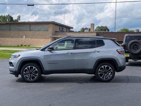 Used 2022 Jeep Compass Limited AWD/4WD image 4