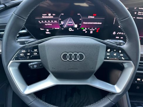 Used 2025 Audi Q5 Premium Plus w/ Premium Plus AWD/4WD image 27