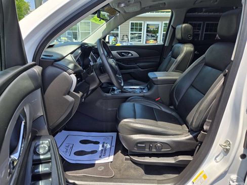 Used 2019 Chevrolet Traverse LT w/ LT Premium Package FWD image 23