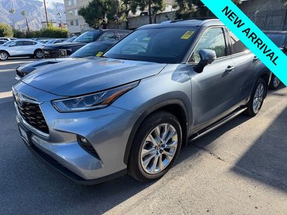 Used 2023 Toyota Highlander Limited