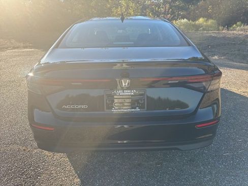 New 2025 Honda Accord SE image 8