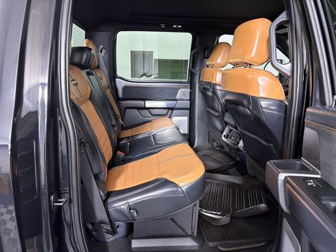 Certified 2024 Ford F350 Platinum image 33