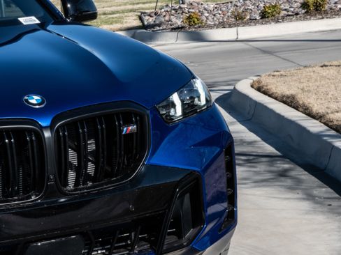 New 2026 BMW X5 M60i image 6