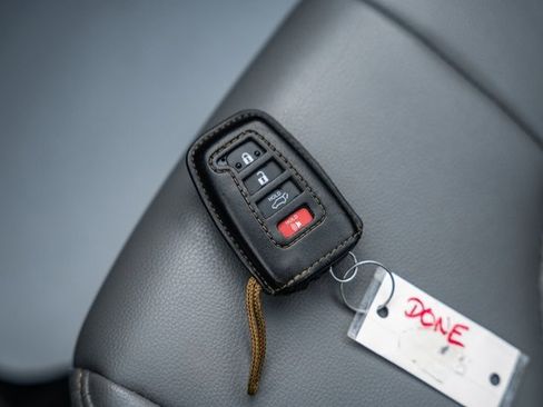 Certified 2022 Toyota Highlander Bronze Edition image 50