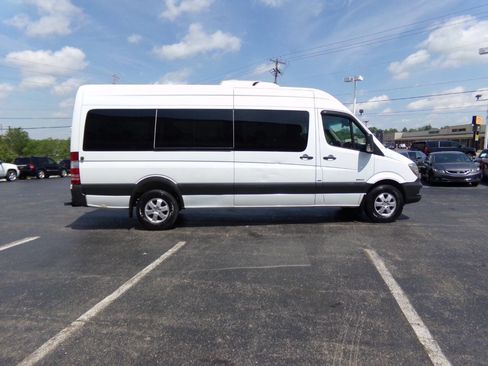 Used 2014 Mercedes-Benz Sprinter 2500 image 8