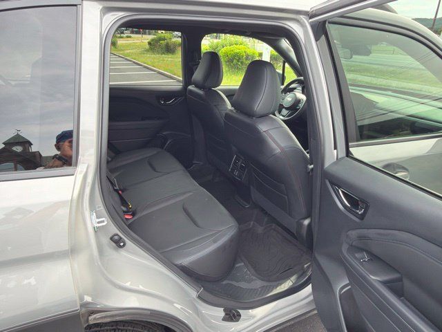 Used 2025 Subaru Forester Limited AWD/4WD image 13