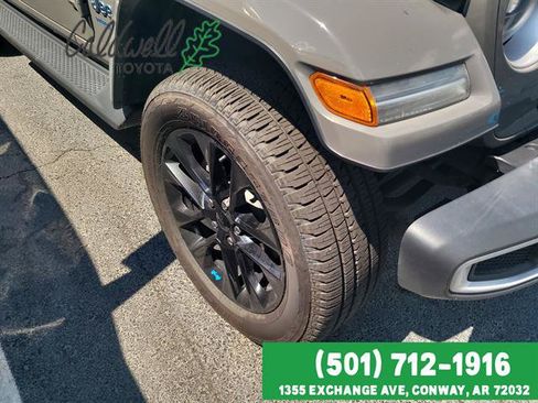 Used 2022 Jeep Wrangler Unlimited Sahara w/ Cold Weather Group AWD/4WD image 4