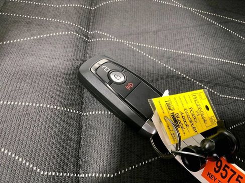 Used 2019 Ford EcoSport SE FWD image 19