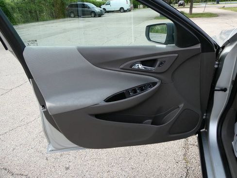 Used 2017 Chevrolet Malibu LS FWD image 21