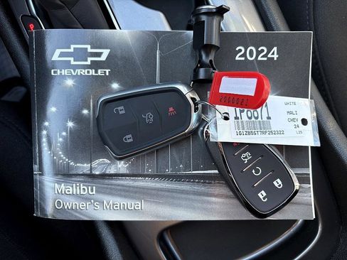 Certified 2024 Chevrolet Malibu LS image 29
