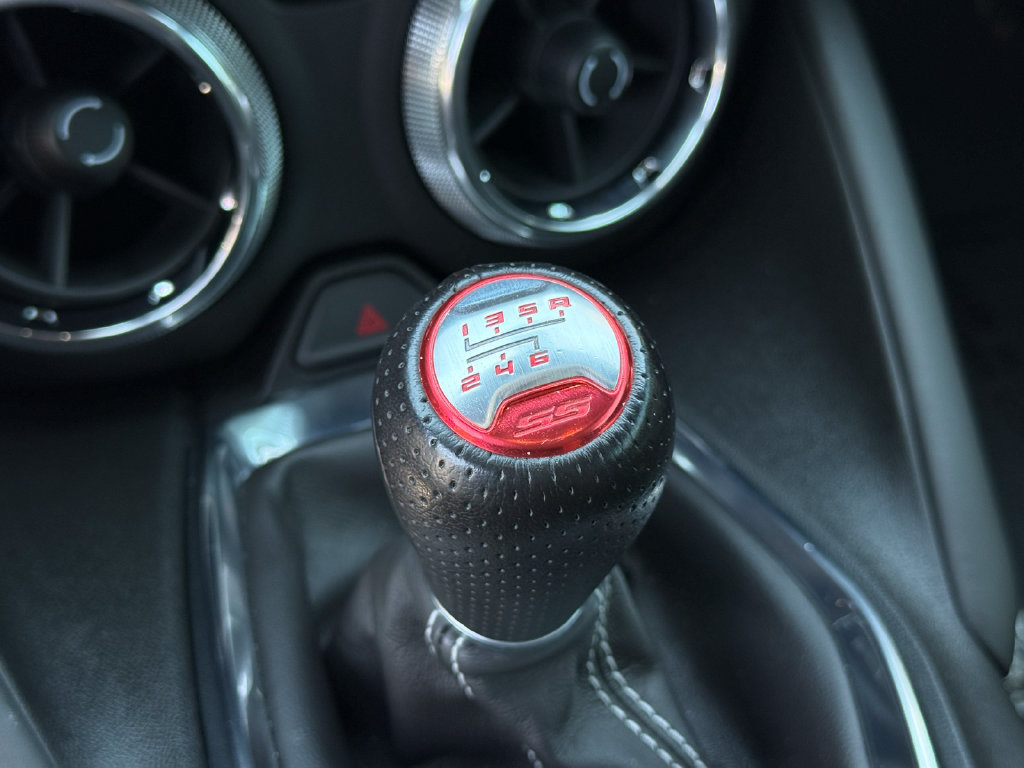 Used 2022 Chevrolet Camaro SS RWD image 25