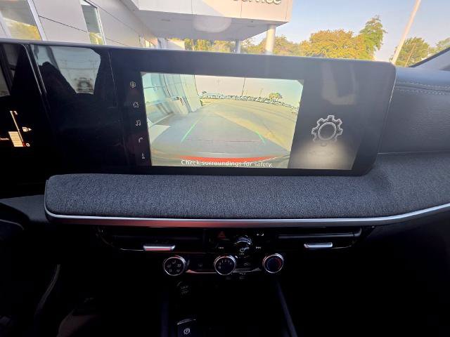 Certified 2025 Nissan Kicks SV FWD image 20