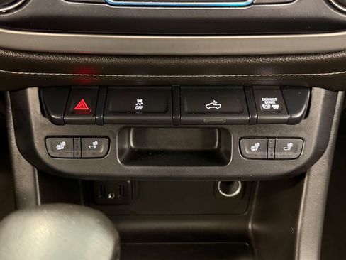 Used 2022 GMC Canyon Elevation RWD image 26