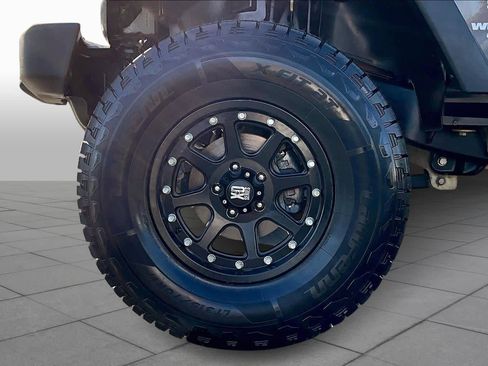 Used 2017 Jeep Wrangler Unlimited Sport w/ Quick Order Package 23S image 10