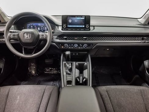 Used 2024 Honda Accord EX image 27