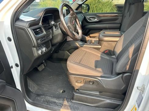 Used 2022 GMC Yukon SLE AWD/4WD image 8