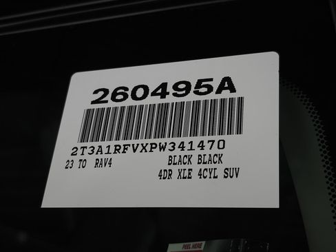 Used 2023 Toyota RAV4 XLE Premium image 33