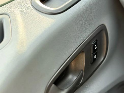 Used 2019 Ford Transit 150 148 Medium Roof image 28