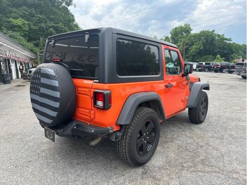 Used 2018 Jeep Wrangler Sport AWD/4WD image 6