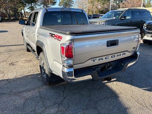 Used 2021 Toyota Tacoma TRD Off-Road image 7