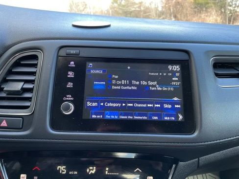 Certified 2022 Honda HR-V EX image 22