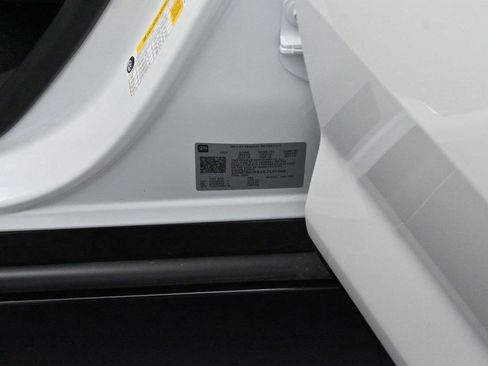 Used 2025 Chevrolet Traverse High Country FWD image 41