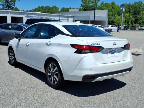Used 2025 Nissan Versa SV FWD image 22