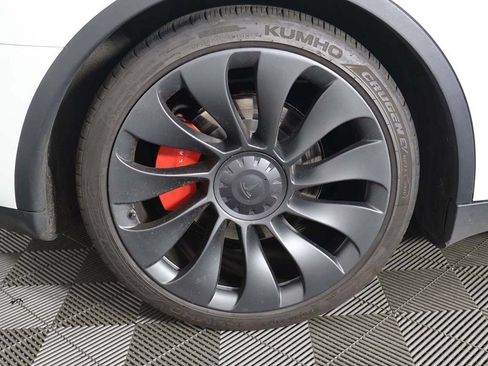 Used 2023 Tesla Model Y Performance AWD/4WD image 23