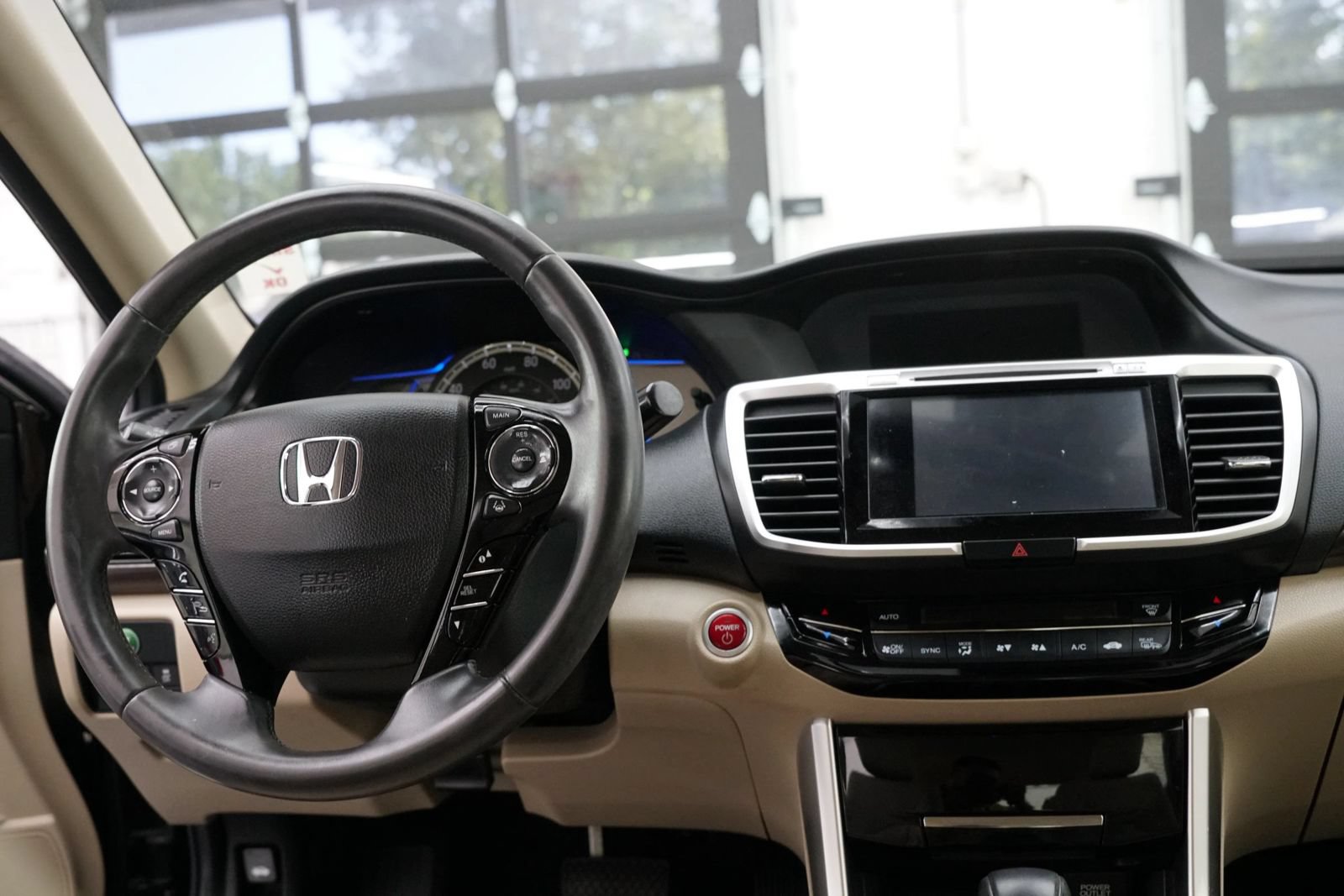 Used 2017 Honda Accord Touring image 22