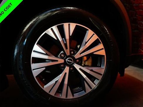 Used 2022 Nissan Rogue SV image 88