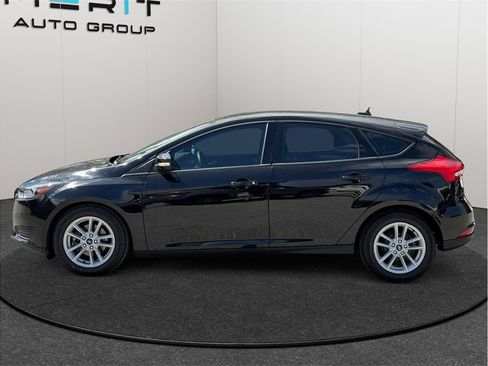 Used 2017 Ford Focus SE image 5