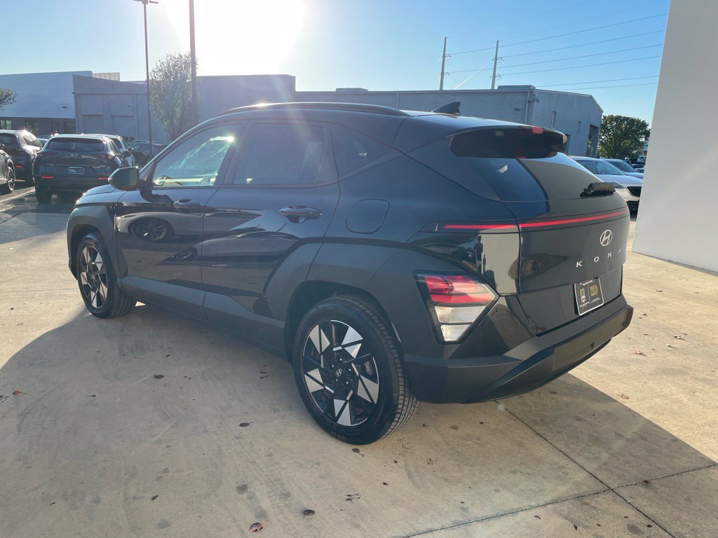 Used 2024 Hyundai Kona SEL w/ Convenience Package FWD image 7