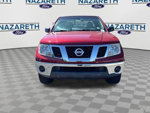 Used 2009 Nissan Frontier SE w/ SE Value Truck Pkg AWD/4WD image 2