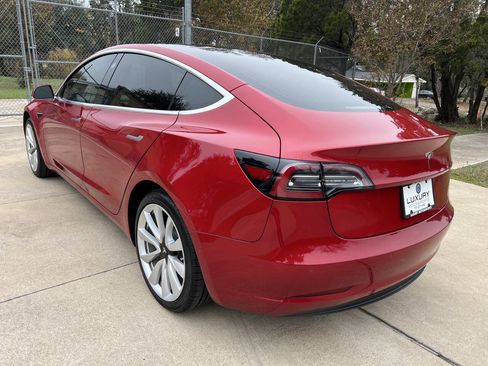 Used 2020 Tesla Model 3 Standard Range Plus image 8