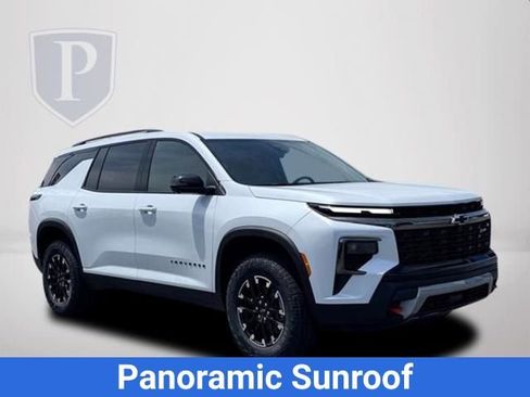 New 2026 Chevrolet Traverse Z71 w/ Driver Confidence Package AWD/4WD image 2