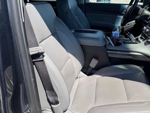 Used 2019 Chevrolet Suburban LT AWD/4WD image 11