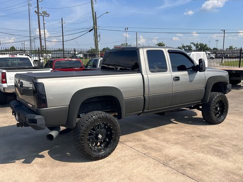 Used 2007 Chevrolet Silverado 2500 LT w/ Heavy-Duty Power Package image 80