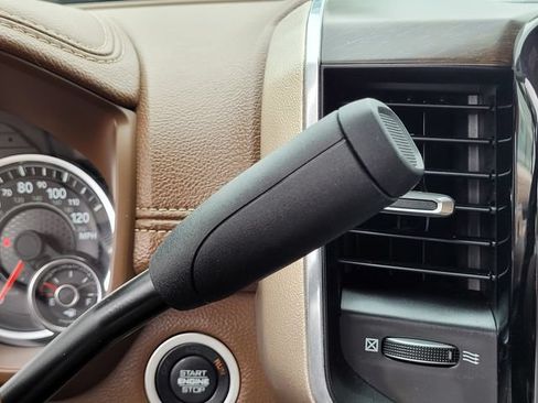 Used 2023 RAM 3500 Laramie AWD/4WD image 19
