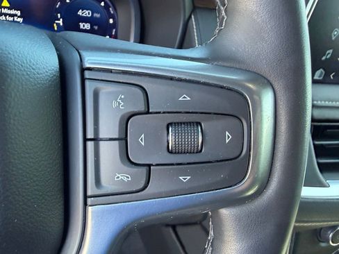 Used 2023 Chevrolet Suburban Premier AWD/4WD image 30
