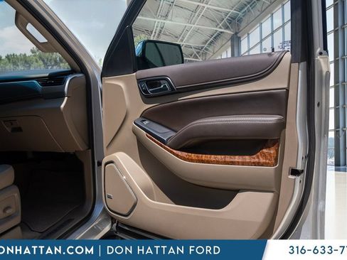 Used 2018 Chevrolet Tahoe Premier AWD/4WD image 28