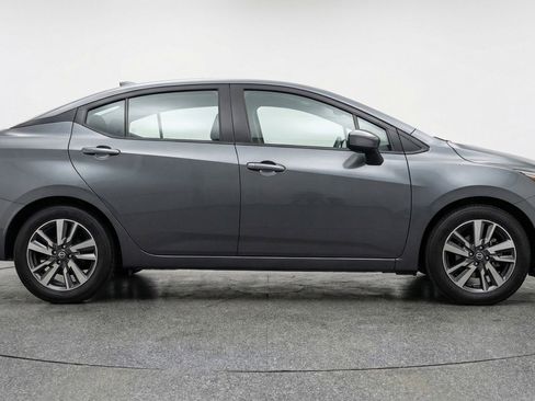 Used 2025 Nissan Versa SV FWD image 11