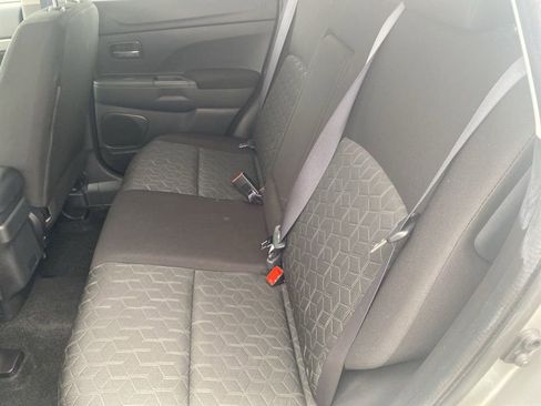 Used 2025 Mitsubishi Outlander Sport ES image 16