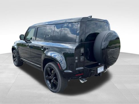 New 2026 Land Rover Defender 110 V8 AWD/4WD image 3