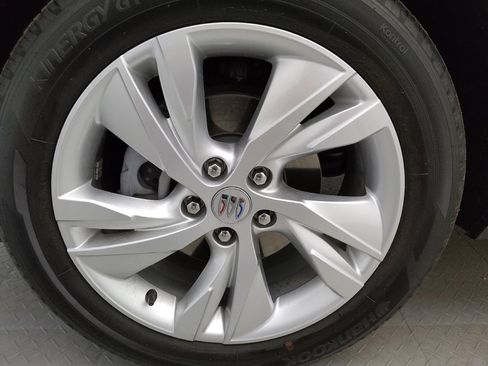 Used 2024 Buick Encore GX Preferred FWD image 31